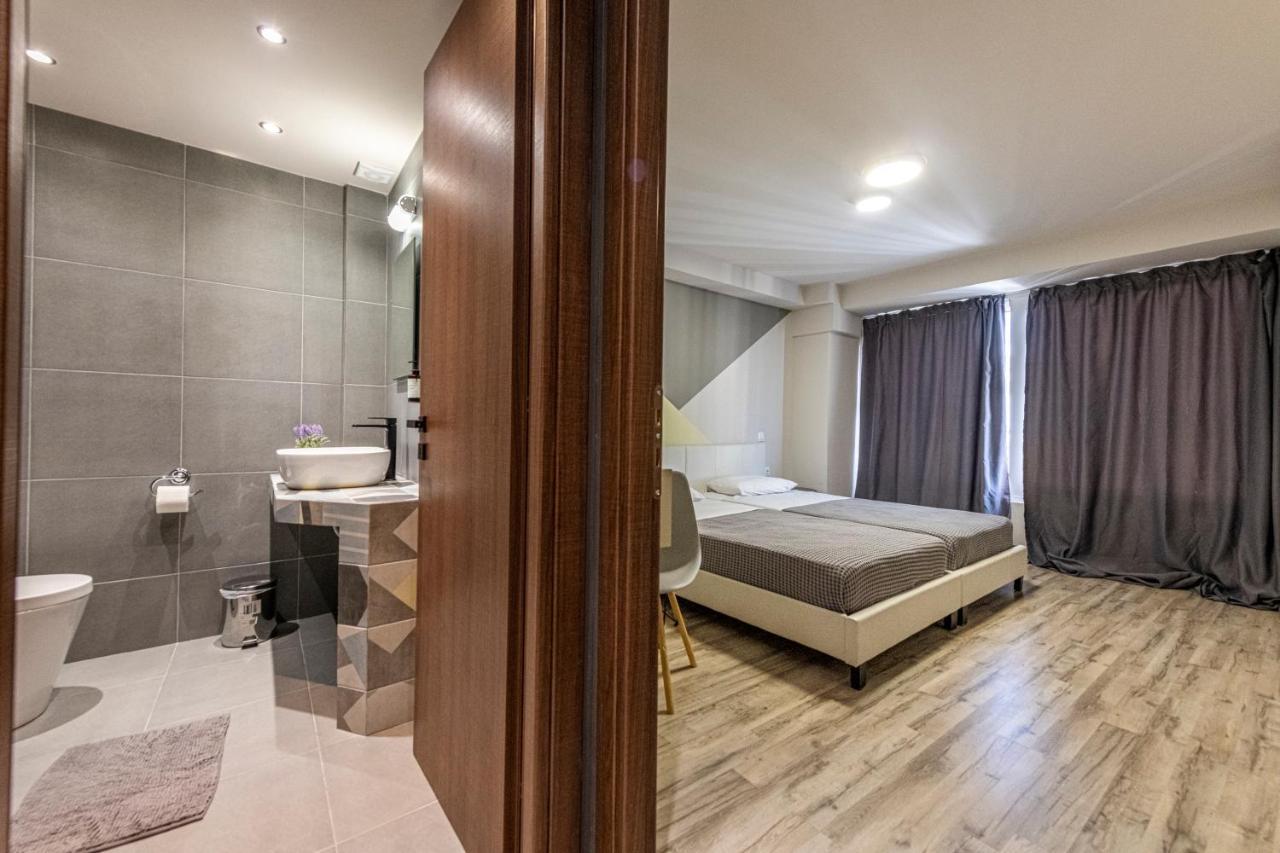 Athenian Boutique Atina